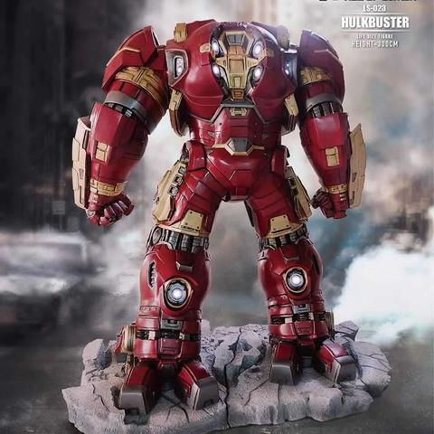 钢铁侠塑像震撼亮相:人形英雄走出荧幕! 钢铁侠塑像震撼亮相:人形英雄走出荧幕!