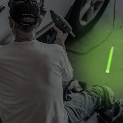 《超自然行动组》照明神器揭秘:手电&荧光棒续航对比大揭秘 《超自然行动组》照明神器揭秘:手电&荧光棒续航对比大揭秘