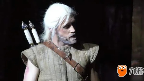 《巫师》白狼造型引热议:玩家吐槽不断,真相揭秘! 《巫师》白狼造型引热议:玩家吐槽不断,真相揭秘!