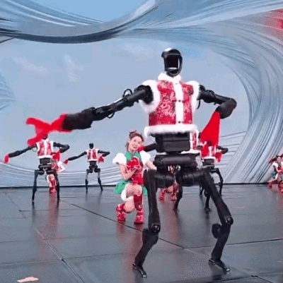 春晚导演回应机器人没穿裤子,为何强调本身就有裤子? 春晚导演回应机器人没穿裤子,为何强调本身就有裤子?