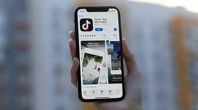 TikTok二手iPhone身价暴涨至36万,背后真相究竟几何? TikTok二手iPhone身价暴涨至36万,背后真相究竟几何?