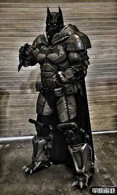 《蝙蝠侠:阿甘起源》头部雕塑,高端收藏必备! 《蝙蝠侠:阿甘起源》头部雕塑,高端收藏必备!