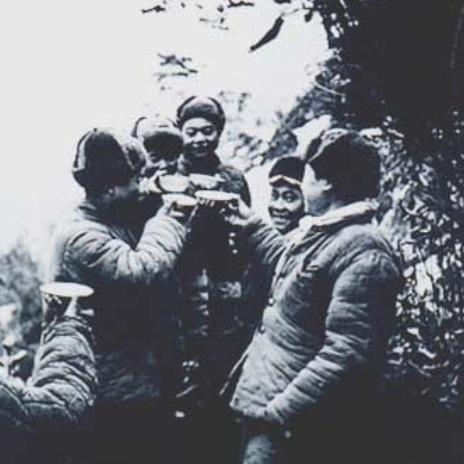 《英雄不再3》持久战玩法深度解析：生存竞技新体验！