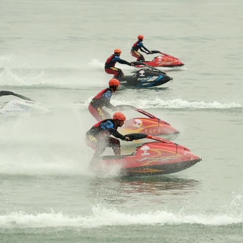 《F1 2017》巅峰赛车阵容，速度与激情一触即发