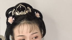 《玛埃尔服装发型速集！《光与影33号》攻略秘籍》