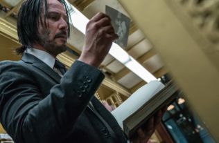 《疾速追杀3》基努里维斯深情演绎：狗界英雄泪