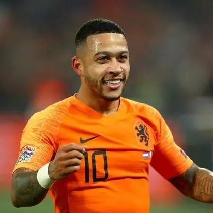 《最终幻想7重生》价格揭秘:不同版本价格大对比 《最终幻想7重生》价格揭秘:不同版本价格大对比