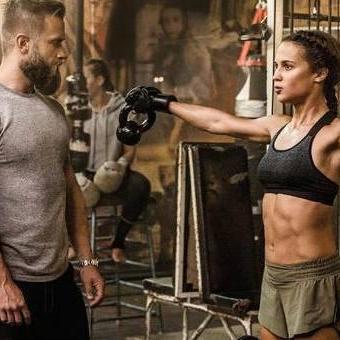 《古墓丽影》粉丝自制电影：神级还原，独家揭秘！