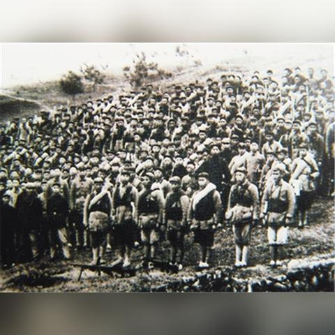 《使命召唤12》神秘新枪曝光：黑色行动3枪械盘点大揭秘