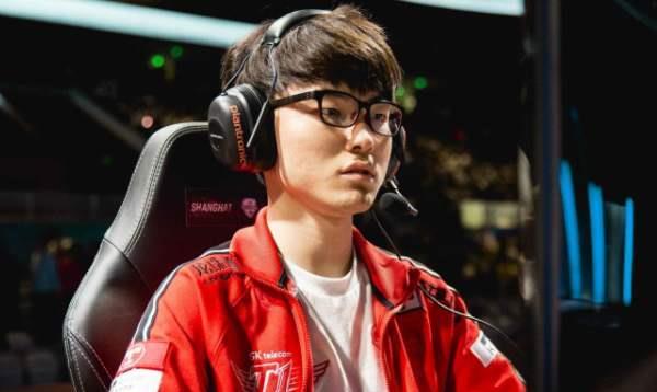 Faker冠军皮肤盘点:比衣橱还满的荣耀盛宴 Faker冠军皮肤盘点:比衣橱还满的荣耀盛宴