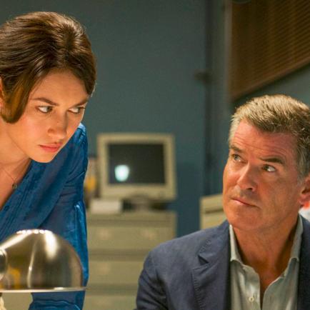 美末S2艾比肌肉不大,尼尔称绝不迎合,剧版改动究竟为哪般? 美末S2艾比肌肉不大,尼尔称绝不迎合,剧版改动究竟为哪般?