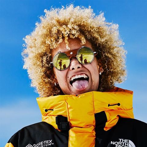 《极限巅峰》中文预告：极限滑雪挑战，谁与争锋？