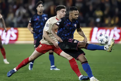 《钱博尔新手攻略:瓦罗兰特快速上分技巧》 《钱博尔新手攻略:瓦罗兰特快速上分技巧》