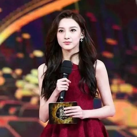 《FIFA 18》试玩体验:新赛季足球盛宴抢先看!
《极品飞车20》试玩曝光:速度与激情新篇章来袭! 《FIFA 18》试玩体验:新赛季足球盛宴抢先看!
《极品飞车20》试玩曝光:速度与激情新篇章来袭!