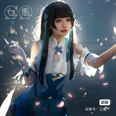 金铲铲方一cos西施,高踢腿惊艳!白到发光咋做到的?🔥👀 金铲铲方一cos西施,高踢腿惊艳!白到发光咋做到的?🔥👀