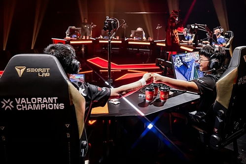 《无畏契约》全息波普2.0套装深度解析:揭秘新亮点 《无畏契约》全息波普2.0套装深度解析:揭秘新亮点