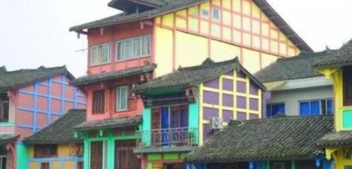 揭秘多洛克小镇:建筑空间利用率惊人揭秘! 揭秘多洛克小镇:建筑空间利用率惊人揭秘!