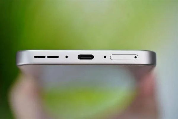 一加Ace 5至尊版揭秘：突破极限！《原神》120帧1.5K流畅体验，卡顿不再！