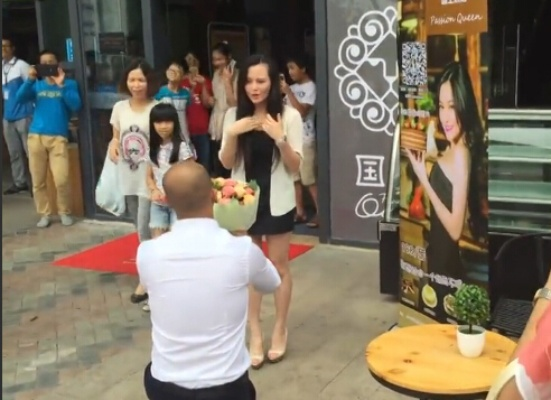 《侠盗猎车5》美国发售实拍+开箱视频大赏!独家揭秘! 《侠盗猎车5》美国发售实拍+开箱视频大赏!独家揭秘!