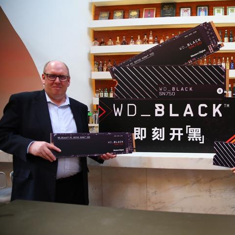 《刺客信条VR独占大作》揭秘！沉浸式体验，一触即发！
《细胞分裂VR独家巨献》来袭！身临其境，挑战极限！