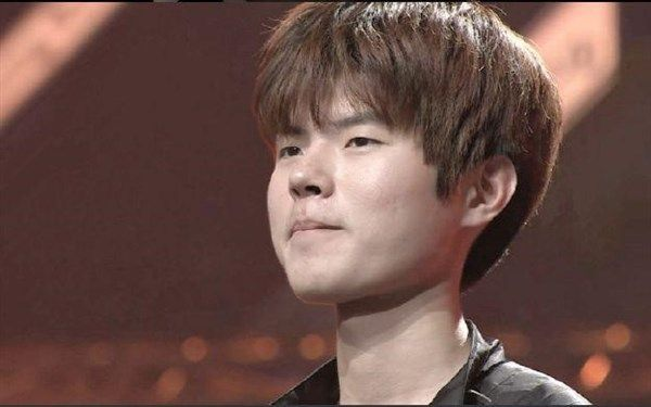 Deft抱怨征兵:凭啥我早早被抽到了 而别人就不用服役?|巅峰期征兵告别赛场引热议 Deft抱怨征兵:凭啥我早早被抽到了 而别人就不用服役?|巅峰期征兵告别赛场引热议