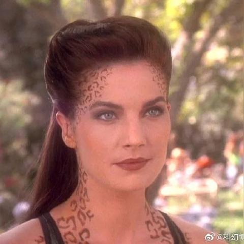 《星际邂逅:揭秘无人深空中相遇的神秘可能》 《星际邂逅:揭秘无人深空中相遇的神秘可能》