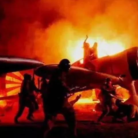 《地狱突袭》指挥官图赏：铁链束缚，钢钉入肉惊悚亮相