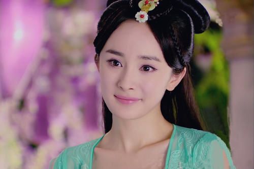 杨幂古剑奇谭风晴雪定妆照曝光，古装美颜惊艳！