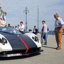 《极品飞车17》独家曝光:布加迪威龙超跑激战瞬间! 《极品飞车17》独家曝光:布加迪威龙超跑激战瞬间!