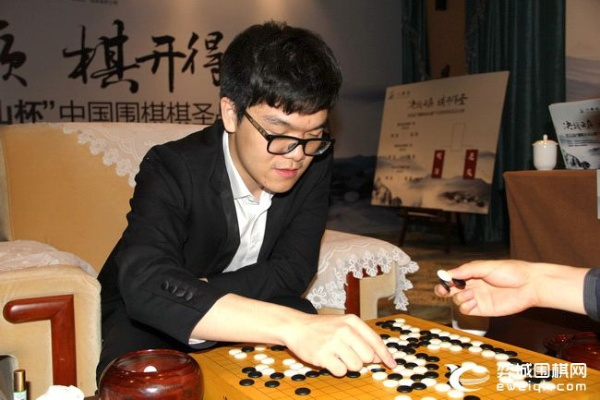 柯洁谈回归赛场:棋局乏味,暂歇调整