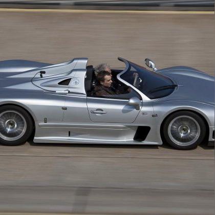 《GT赛车7》独家揭秘：法拉利概念车，虚拟赛道上的速度传奇