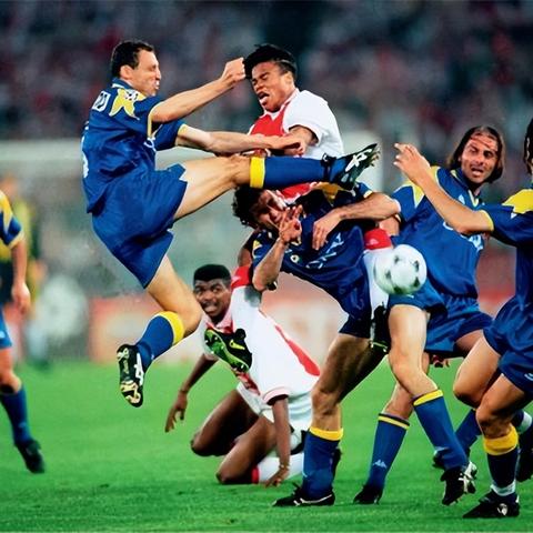 亚平宁荣光守护者:斑马小将铸就二十九载传奇门将新篇章 亚平宁荣光守护者:斑马小将铸就二十九载传奇门将新篇章