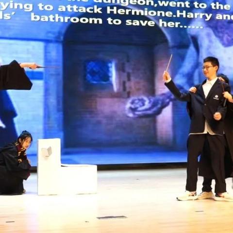 演绎之星新装亮相，《第五人格》风采再升级