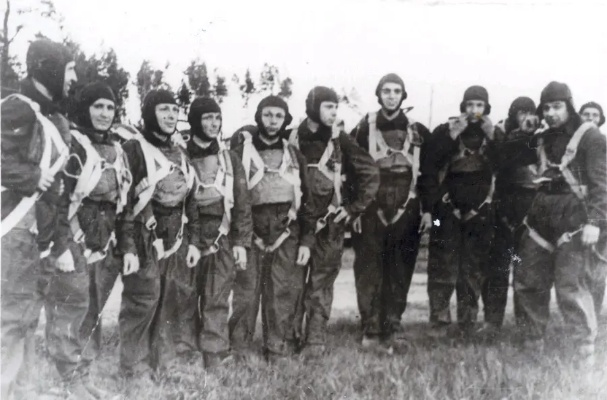 1941苏军游击队:锐不可挡的纳粹胸膛刺刀 1941苏军游击队:锐不可挡的纳粹胸膛刺刀