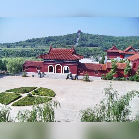 《黑山:起源》评测:复古新意,探索游戏世界新维度 《黑山:起源》评测:复古新意,探索游戏世界新维度