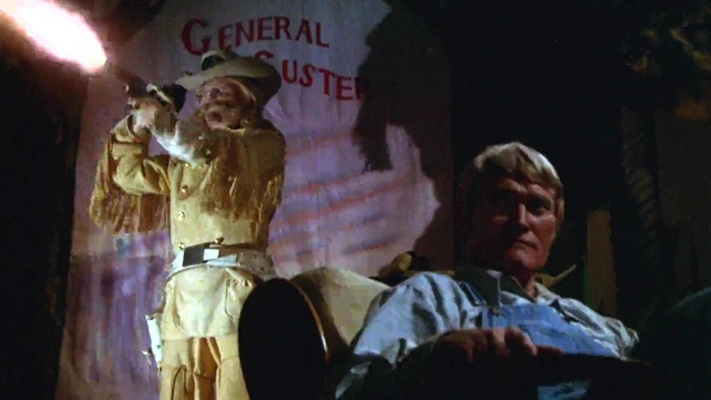 重温50年代经典B级片！揭秘队长别开枪！全新狼人杀游戏体验！