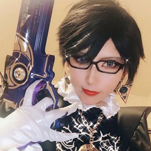 贝姐眼镜私密至极,摘下等同暴露内衣 贝姐眼镜私密至极,摘下等同暴露内衣