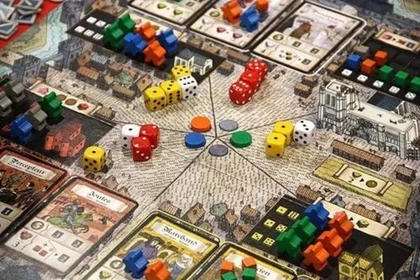 盘点热门：趣味盎然的高人气桌游棋战攻略