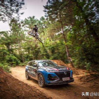 热门推荐:精选人气自行车越野游戏,畅玩极限挑战新体验 热门推荐:精选人气自行车越野游戏,畅玩极限挑战新体验