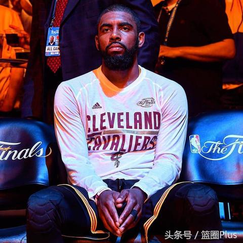 《海贼王》四大绝境:火力不足引发的绝望瞬间 《海贼王》四大绝境:火力不足引发的绝望瞬间