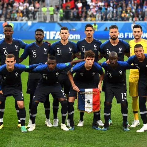 足球游戏巅峰对决,揭秘最佳热门排行新标杆 足球游戏巅峰对决,揭秘最佳热门排行新标杆