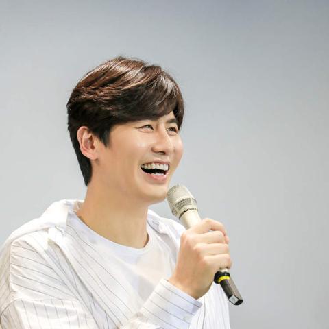 《最终幻想》粉丝揭秘:平均年龄高达42岁,揭秘新世代游戏迷年龄之谜 《最终幻想》粉丝揭秘:平均年龄高达42岁,揭秘新世代游戏迷年龄之谜