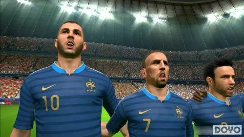 《FIFA14》VS《实况足球2014》:两款足球巨作巅峰对决揭秘 《FIFA14》VS《实况足球2014》:两款足球巨作巅峰对决揭秘