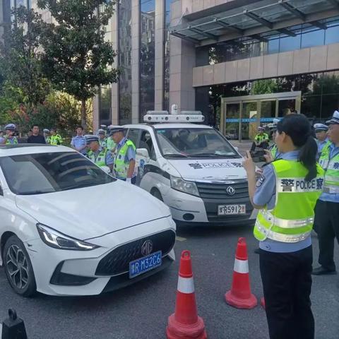 最新热门车辆战力巅峰,揭秘人气排行榜揭晓 最新热门车辆战力巅峰,揭秘人气排行榜揭晓