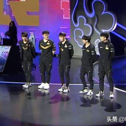 战术巅峰对决，揭秘热门高人气战术游戏排行！