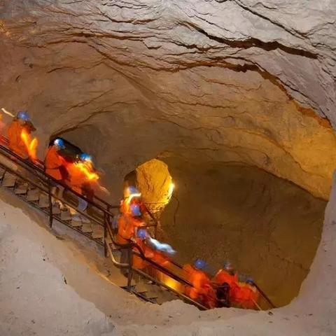 热门地下游戏盘点:探寻地下乐趣新高峰 热门地下游戏盘点:探寻地下乐趣新高峰