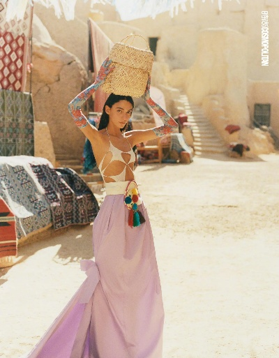 异域悠游，奇娅之旅尽显慵懒新风尚