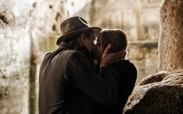 触心之旅:枪炮爱情,探寻无主之地的神秘触感 触心之旅:枪炮爱情,探寻无主之地的神秘触感