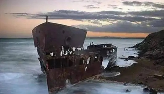 《棉兰号:揭开失落灵魂的华丽面纱》 《棉兰号:揭开失落灵魂的华丽面纱》