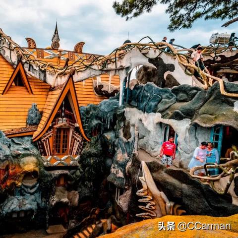 集体迷失惊悚夜,梦游探险新体验 集体迷失惊悚夜,梦游探险新体验